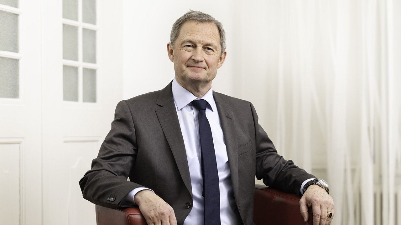 François von May, Notar